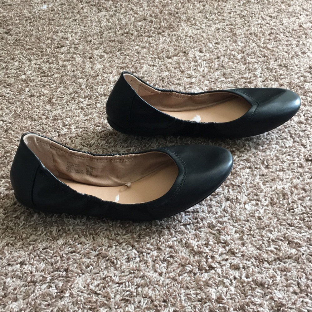 Flats - Picture 2 of 4